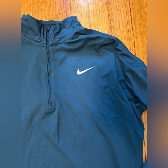 Nike Running  Dri  Fit Pull Over 1/2 Zip jacket Size L (f6 - Picture 6 of 10
